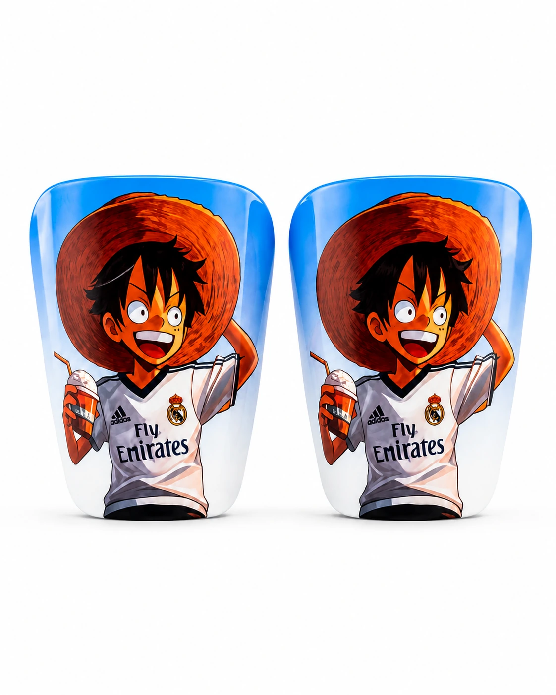 Personalisierte Fan2Pitch Mini Schienbeinschoner mit Ruffy im weißen Real-Madrid-Trikot – One Piece Anime Design